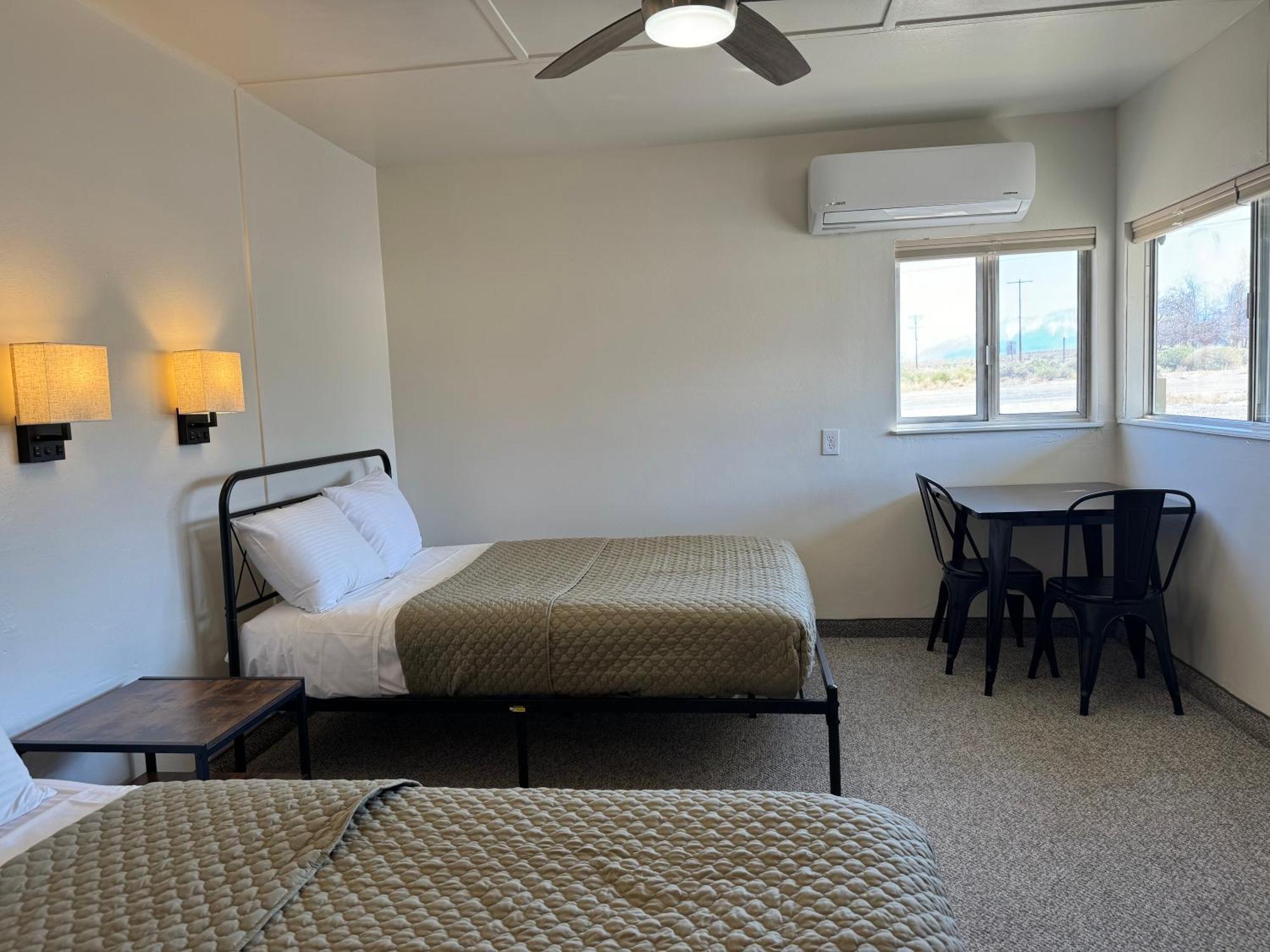 Eastern Sierra Motor Lodge إندبينديس المظهر الخارجي الصورة