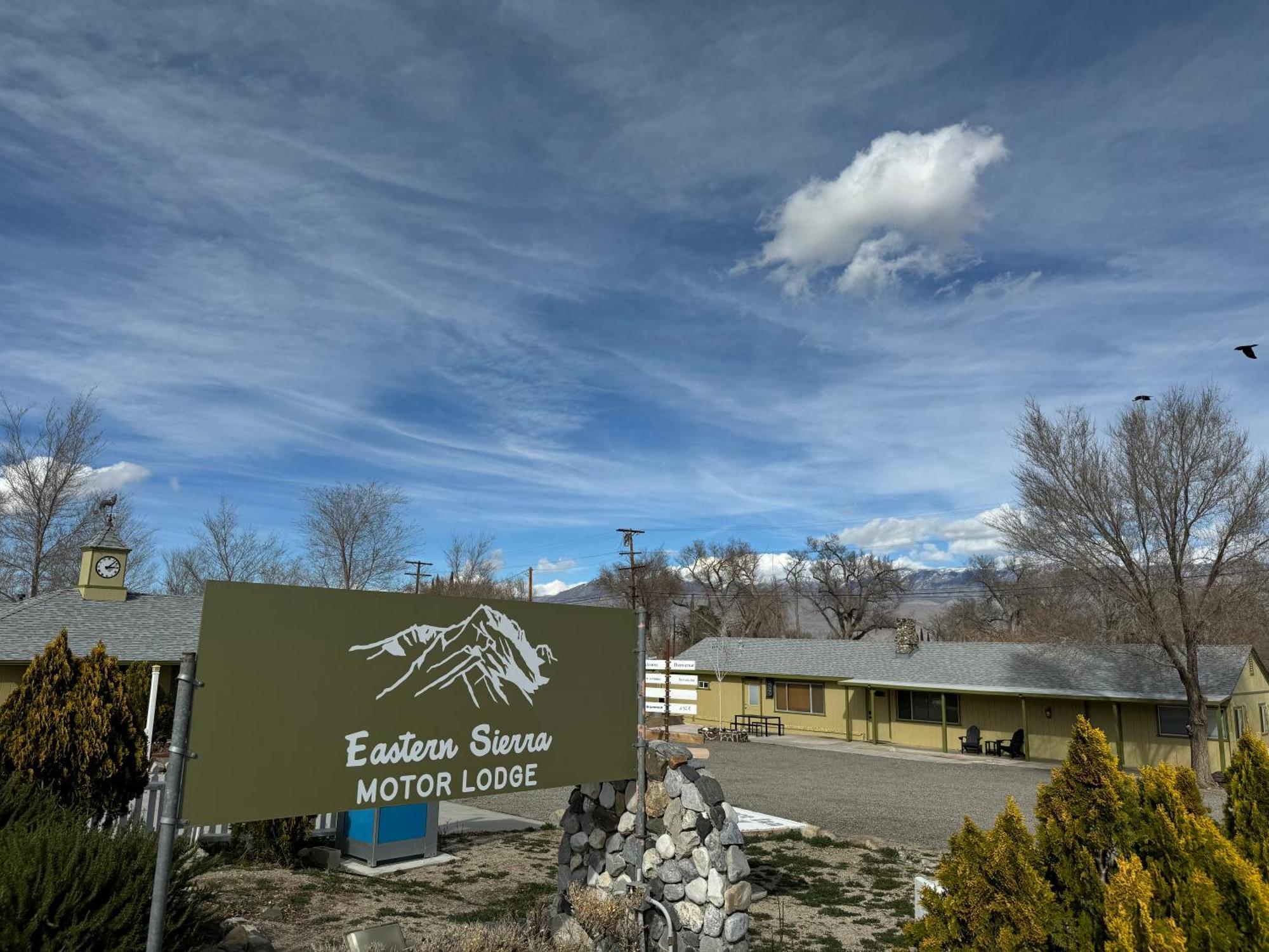 Eastern Sierra Motor Lodge إندبينديس المظهر الخارجي الصورة